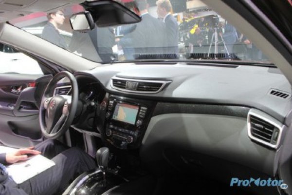 O nouă generaţie Nissan X-Trail a debutat la Frankfurt